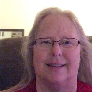 Meet your Posher, Debra